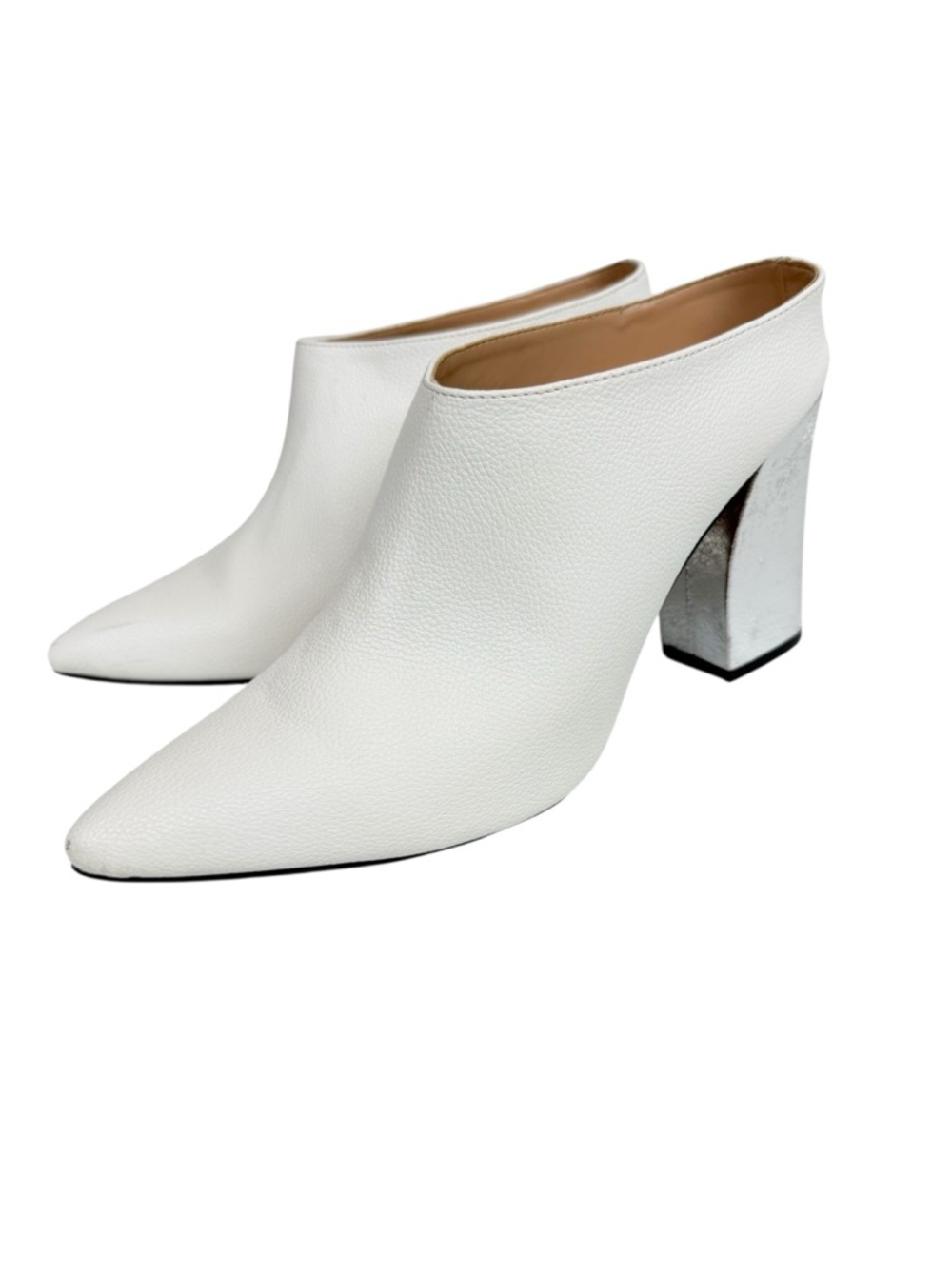 Who What Wear White Pebbled Vegan Leather Point Toe Heeled Mule Silver Size 9